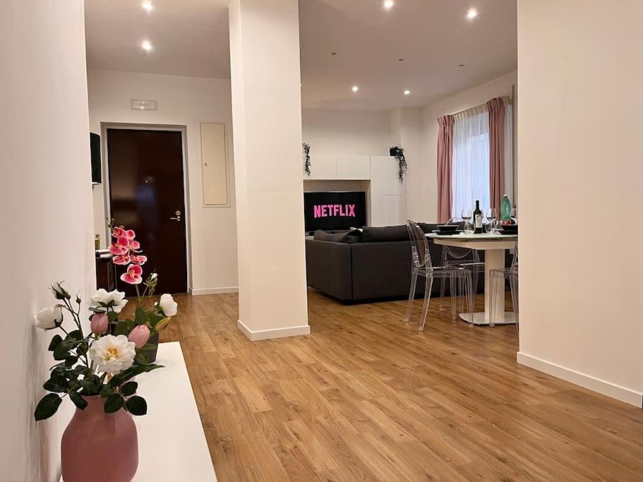 Apartamento La Casa Di Lillidu - Napoli Most Exclusive Area Exterior foto